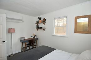 A Humble Abode - A Modern Woodsy Retreat