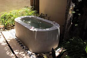 Faisano Nomadas Boutique Hotel-Adults Only