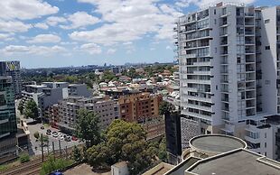 Parramatta Hotel in Mantra Building