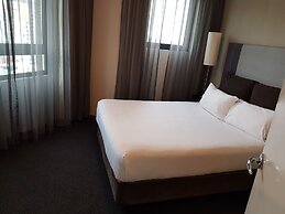 Parramatta Hotel in Mantra Building