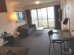 Parramatta Hotel in Mantra Building