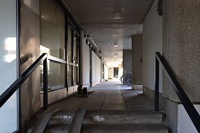 2ndhomes Bright 42m2 1BR Home w Balcony