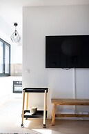 2ndhomes Bright 42m2 1BR Home w Balcony