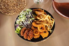 Front One Hotel Pasir Koja Bandung