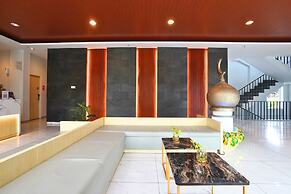 Front One Hotel Pasir Koja Bandung