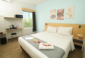 Front One Hotel Pasir Koja Bandung