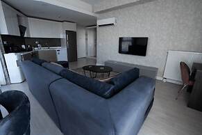 Stylish 2-bedroom Apartment Near Mall of Istanbul