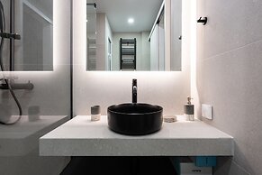 Deluxe 4 Bedrooms Apartment in Athens Center