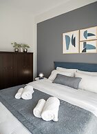 Deluxe 4 Bedrooms Apartment in Athens Center