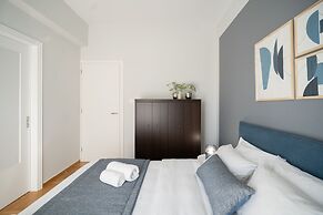 Deluxe 4 Bedrooms Apartment in Athens Center