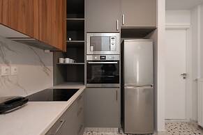 Deluxe 4 Bedrooms Apartment in Athens Center