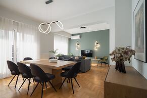 Deluxe 4 Bedrooms Apartment in Athens Center