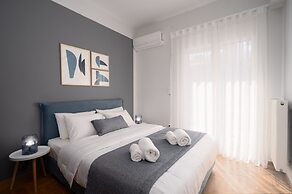 Deluxe 4 Bedrooms Apartment in Athens Center