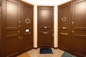 2ndhomes Cozy & Compact Top Floor Studio