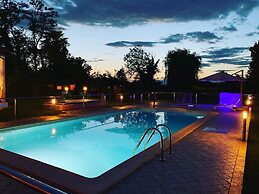 VILLA RIVIERA