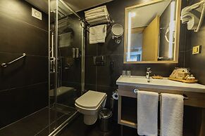 Csk The Halich Port Istanbul