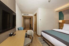 Csk The Halich Port Istanbul