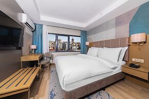 Csk The Halich Port Istanbul