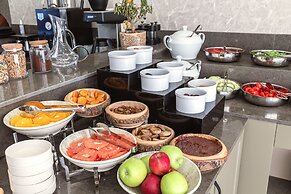 Csk The Halich Port Istanbul