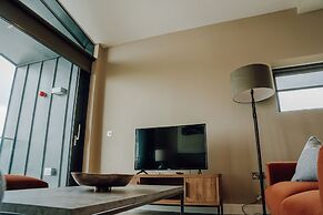 Shoreline Apartments