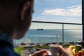 Shoreline Apartments