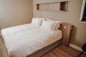 Shoreline Apartments