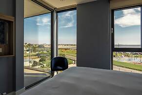 Shoreline Apartments