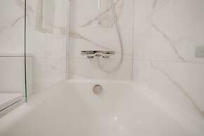 Shoreline Apartments