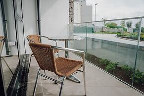 Shoreline Apartments