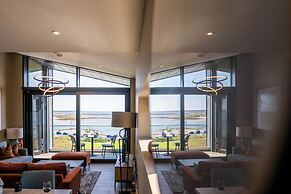 Shoreline Apartments