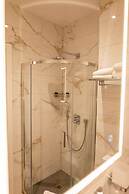 Shoreline Apartments