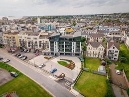 Shoreline Apartments