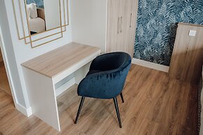 Shoreline Apartments