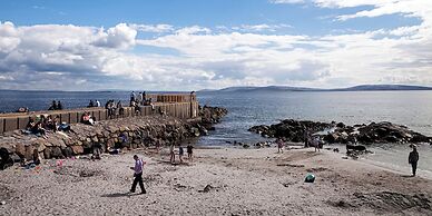 Shoreline Apartments