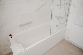 Shoreline Apartments