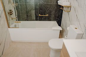 Shoreline Apartments