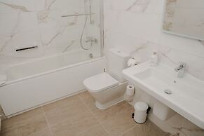 Shoreline Apartments