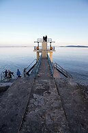 Shoreline Apartments