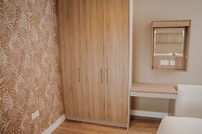 Shoreline Apartments