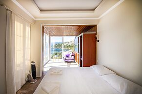 Villa With Sea View and Terrace in Milas Bodrum