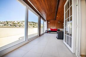 Villa With Sea View and Terrace in Milas Bodrum