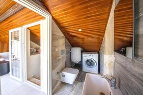 Villa With Sea View and Terrace in Milas Bodrum