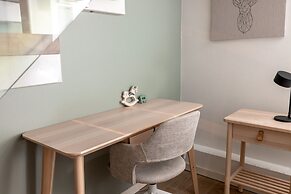 2ndhomes Unique 2-Story Home with Spa