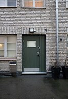 2ndhomes Unique 2-Story Home with Spa