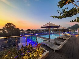 Clarian Hotel Beach Patong