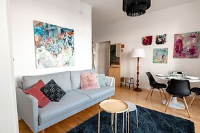 2ndhomes Cozy 1BR Apartment with a View