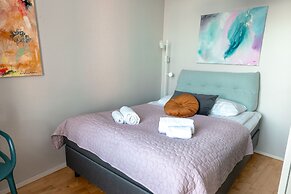 2ndhomes Cozy 1BR Apartment with a View