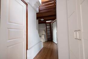 2ndhomes 2-Story Penthouse w Balcony