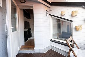 2ndhomes 2-Story Penthouse w Balcony