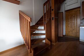 2ndhomes 2-Story Penthouse w Balcony